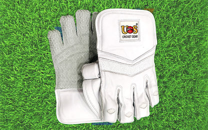 Cricket Protective Equipment & Accessory : Cricket Wicket Keeping Gloves